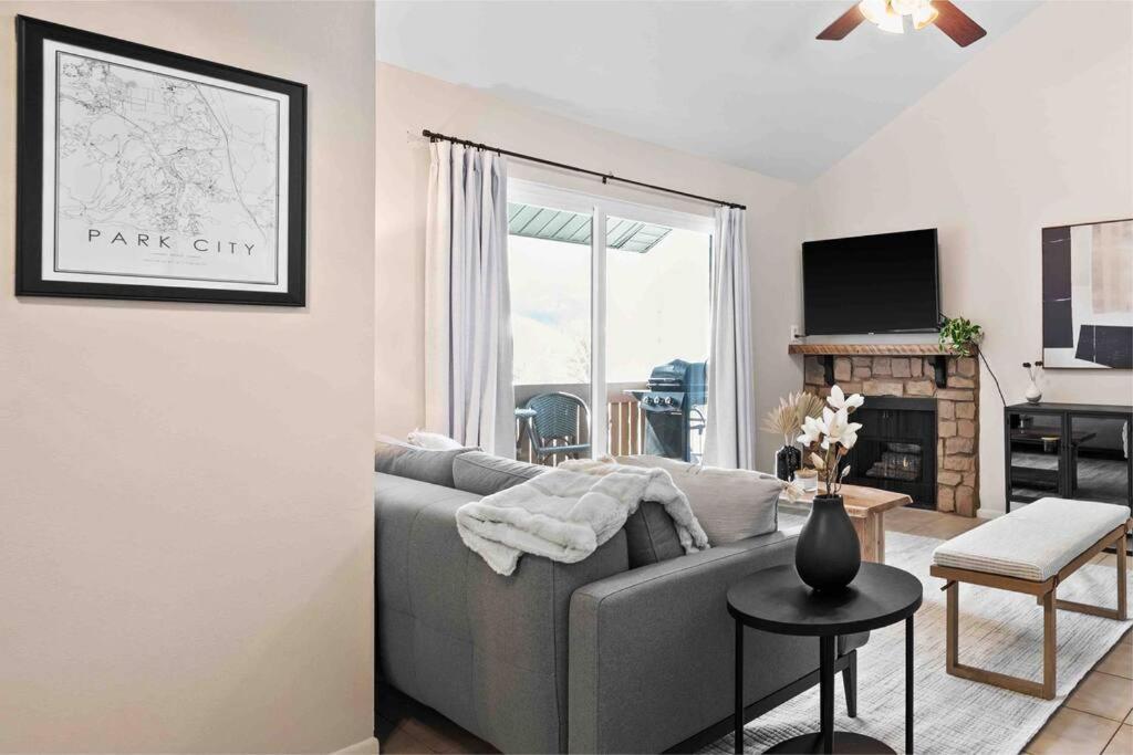 Cozy Top Floor Condo With Mountain Views 帕克城 外观 照片