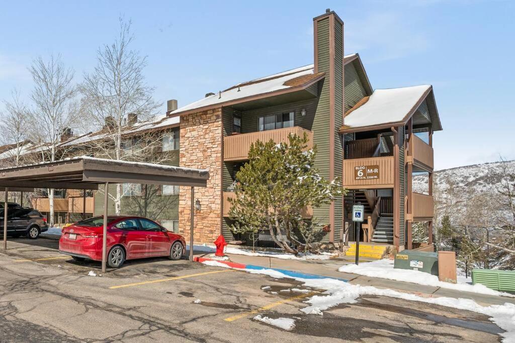 Cozy Top Floor Condo With Mountain Views 帕克城 外观 照片